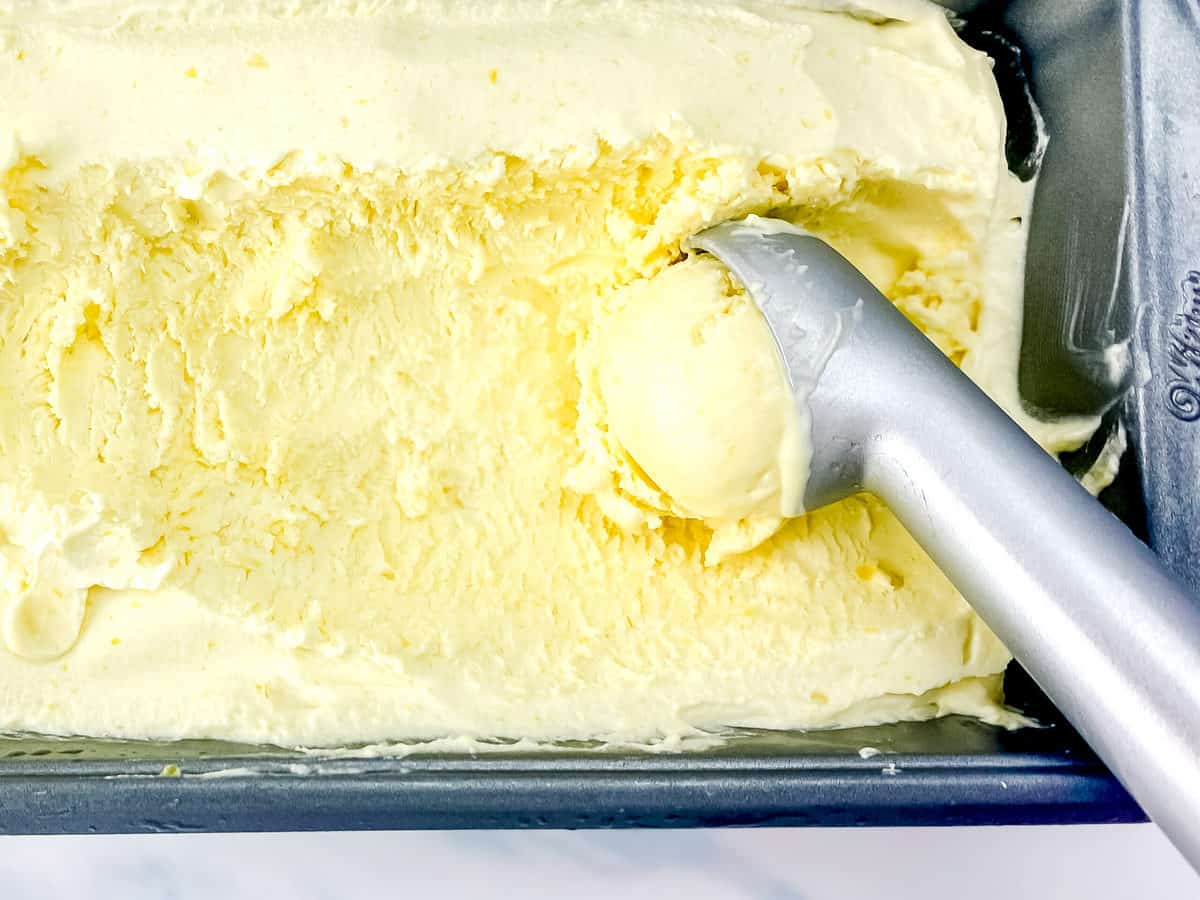 no-churn mango ice cream _0049