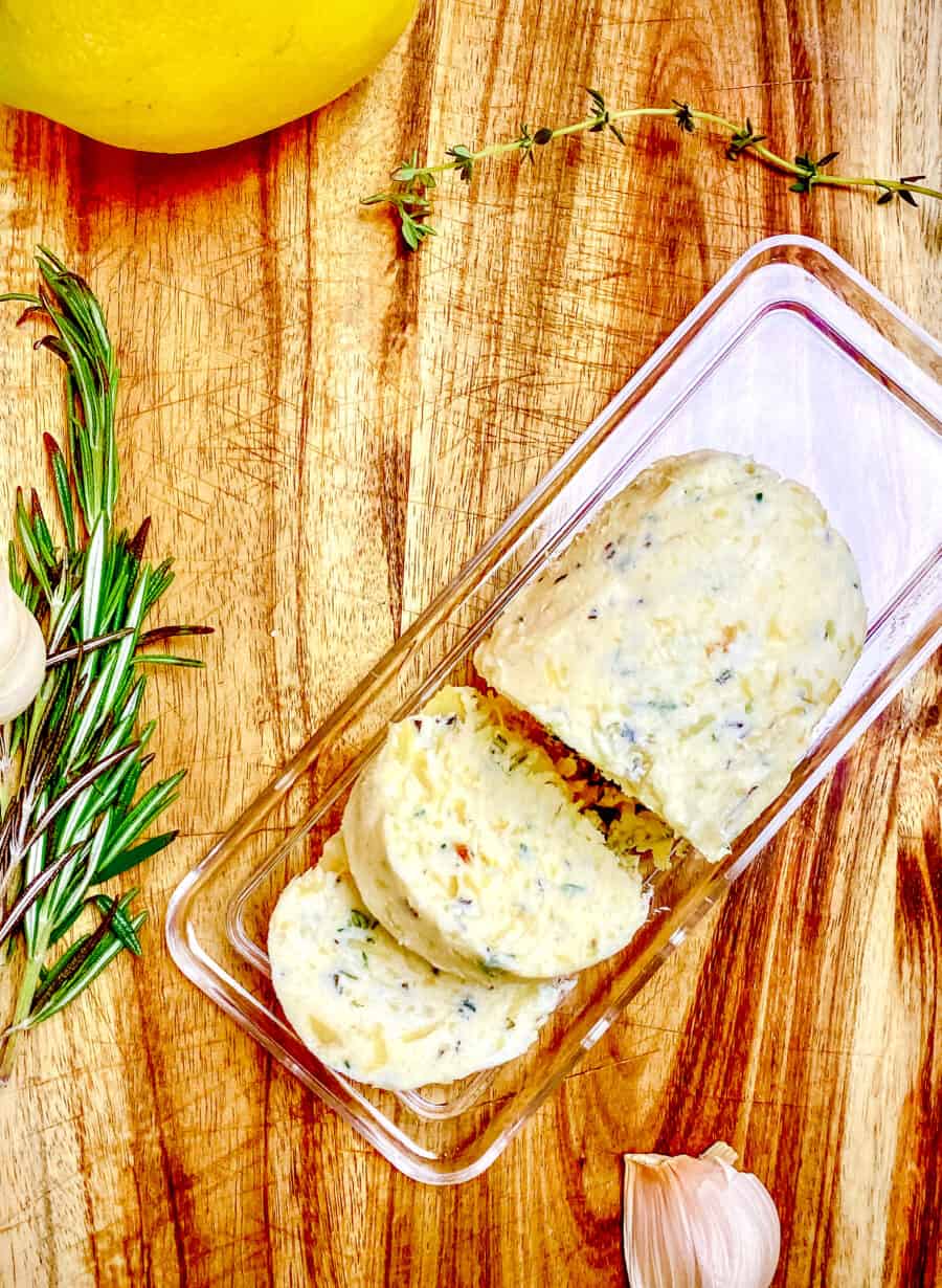 roasted garlic herb butter_4990